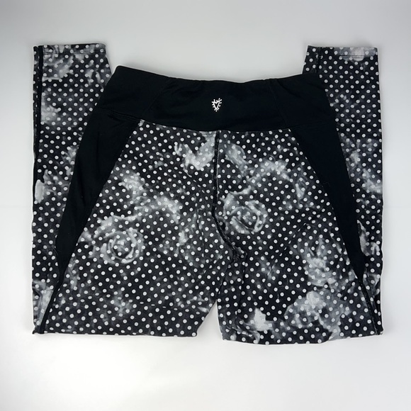 Betsey Johnson Performance Capri Yoga Leggings Black & White Polkadot Sz: M - Picture 3 of 8